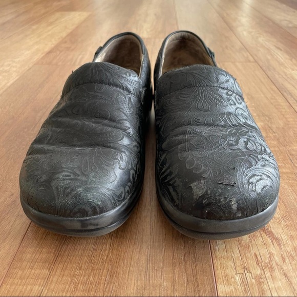 Alegria Slip Resistant Black Floral Clogs Women's 9 US - Picture 8 of 8